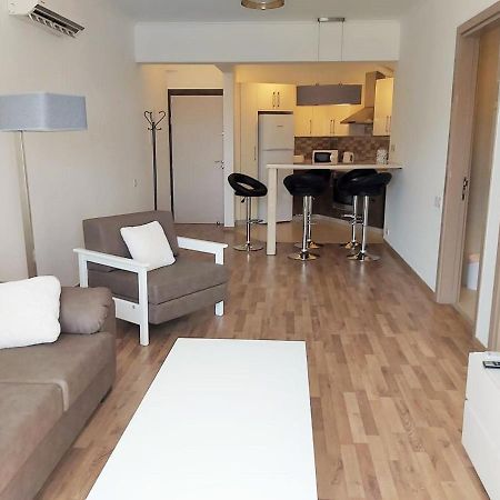 Apartment 32 Center Point Λάρνακα Εξωτερικό φωτογραφία