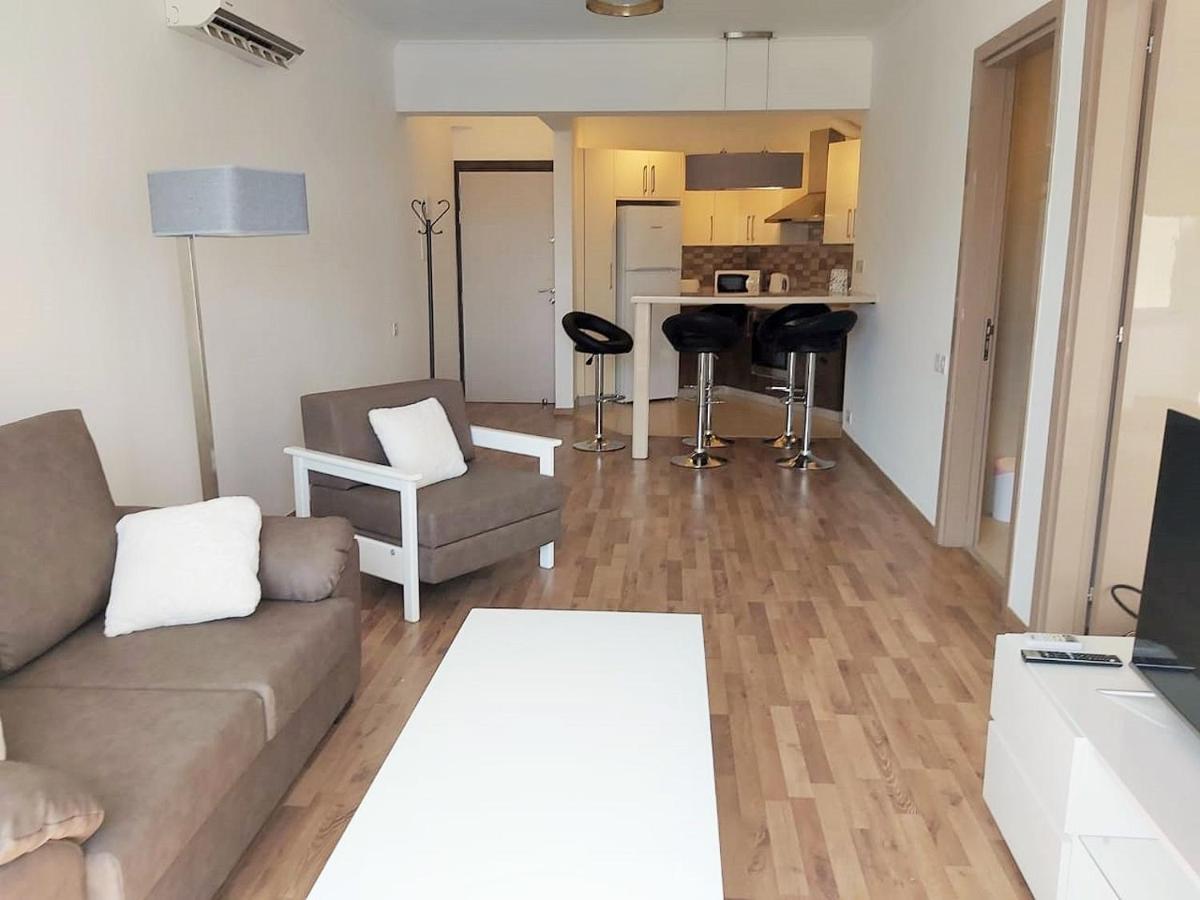 Apartment 32 Center Point Λάρνακα Εξωτερικό φωτογραφία